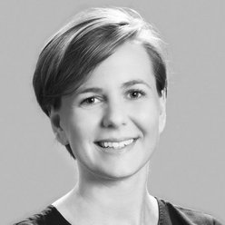 Anna Rodermund Porträt einer Person mit kurzen Haaren, schwarz / weiß