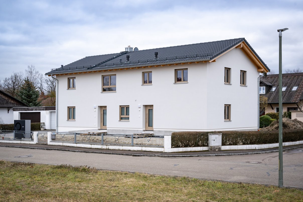 Zweistöckliges saniertes Haus