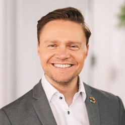 Porträt, Person mit kurzen Haaren