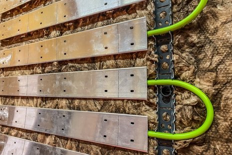 Bild zeigt: Fassade mit integrierter Technik