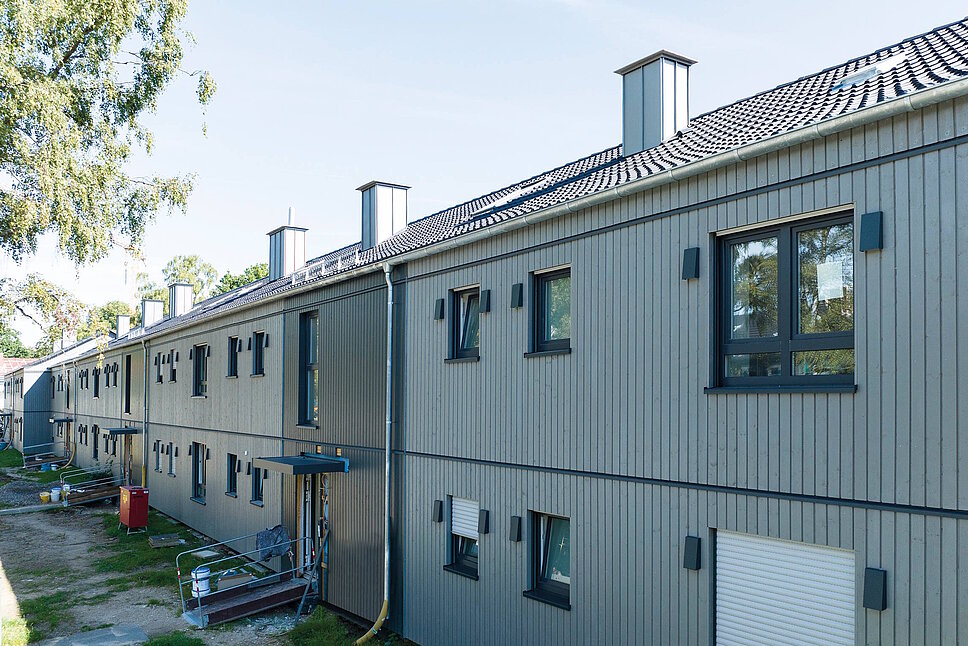 Mehrfamilienhaus zweigeschossig während Sanierung 