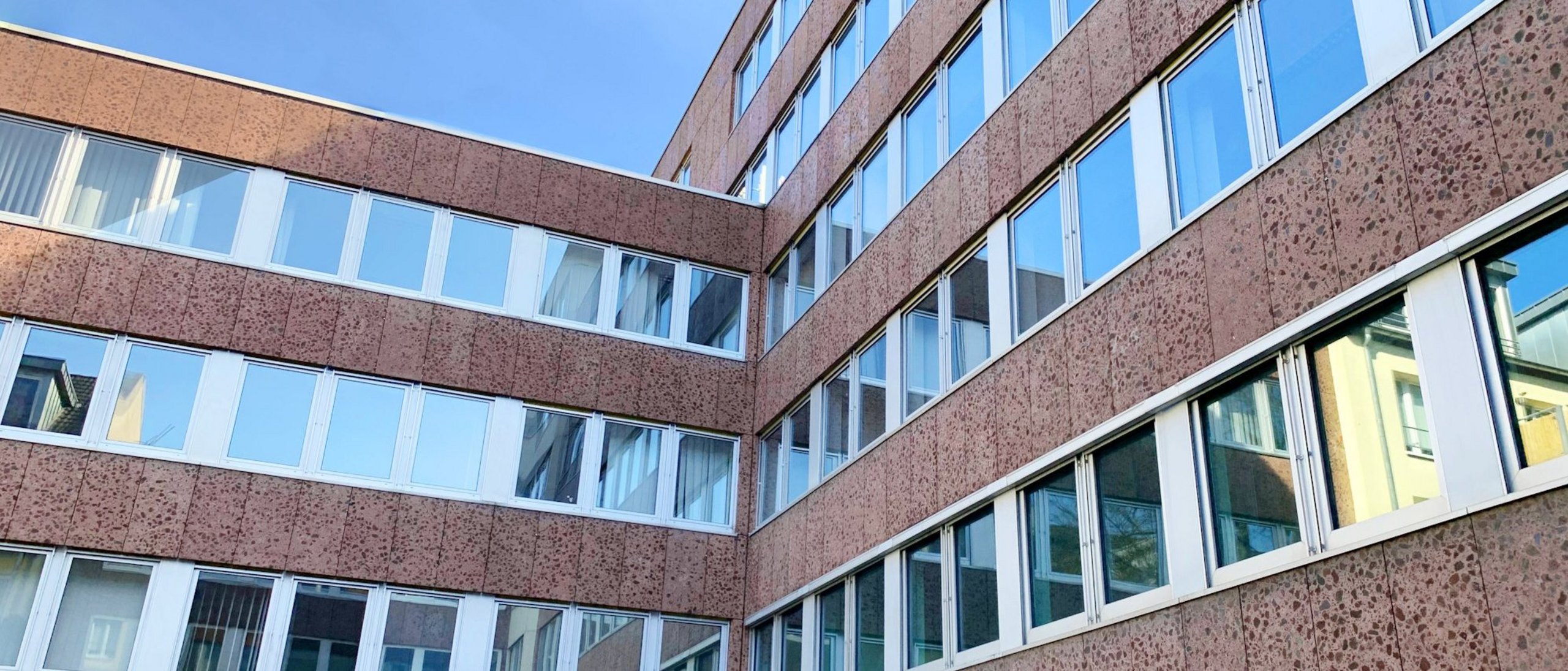 Außenansicht ehemaliges Verwaltungsgebäude