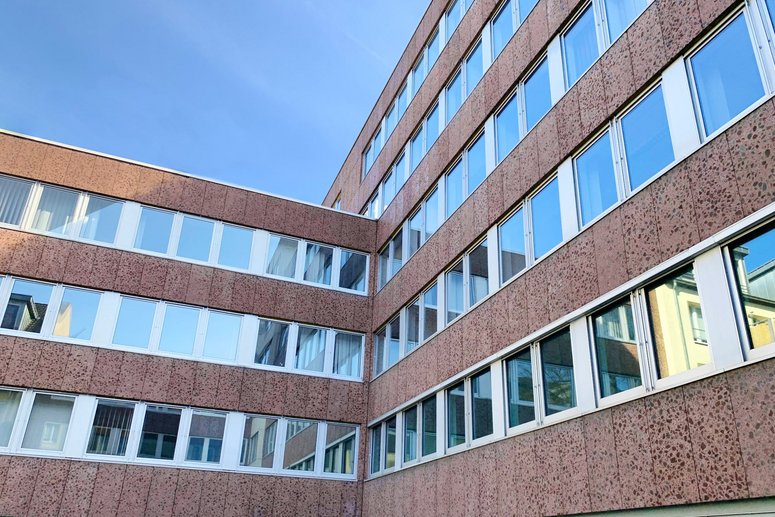 Außenansicht ehemaliges Verwaltungsgebäude